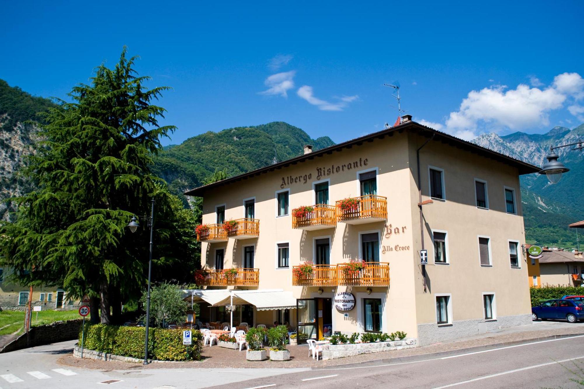 Hotel Antica Croce - Gardaslowemotion Тено Екстериор снимка