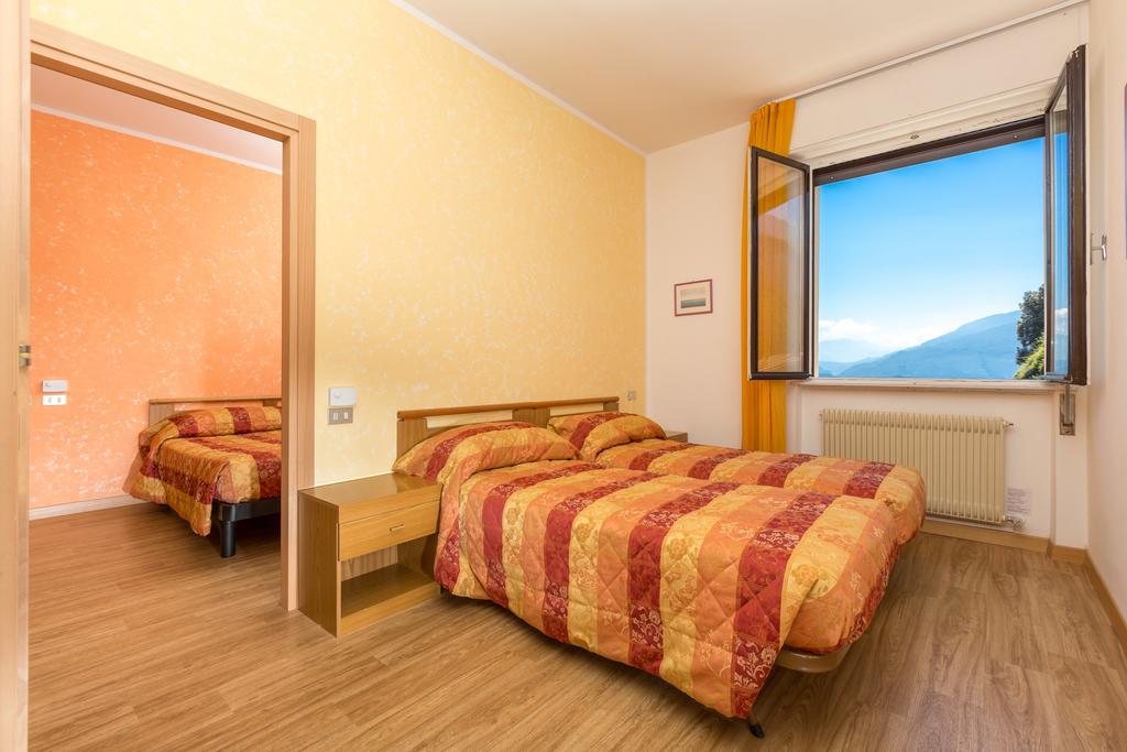 Hotel Antica Croce - Gardaslowemotion Тено Екстериор снимка